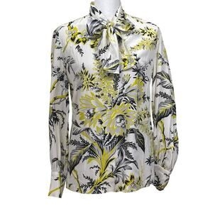 DVF white/black/green silk top, feminine, elegant, Parisian chic, artistic